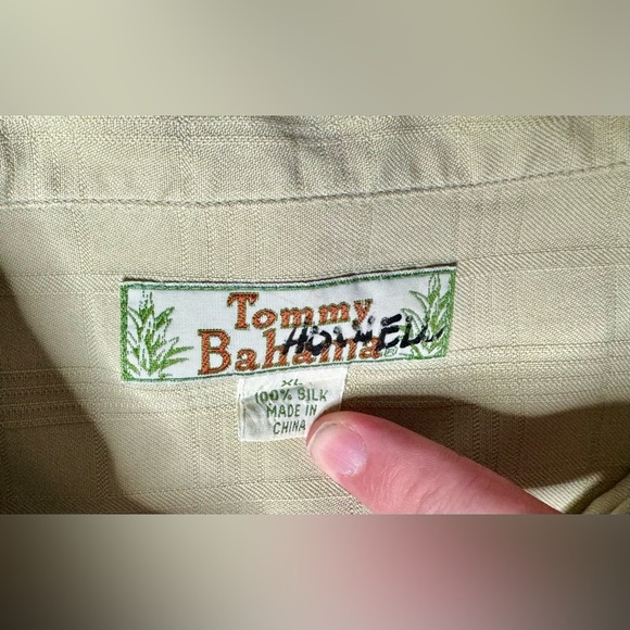 Tommy Bahama Shirt Men's XL Button Up 100% Silk Beige - Picture 4 of 9